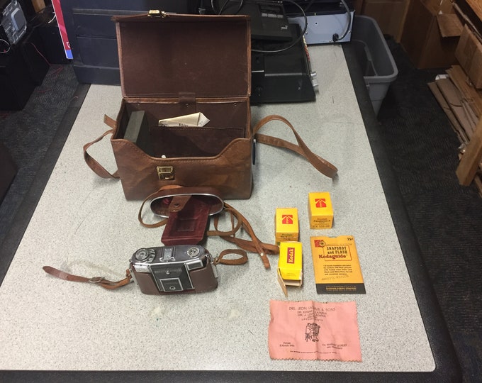 Zeiss Ikon Contessa 35mm Camera With Case And Accessories