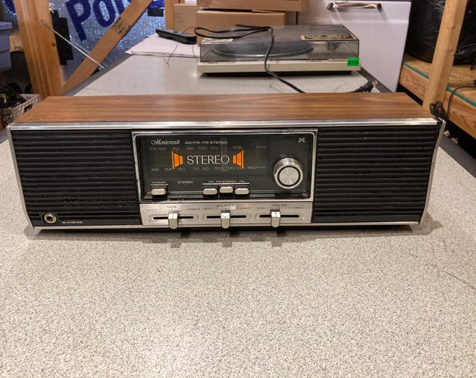 Monteverdi am/fm Stereo Radio  Model No. J928. Tested & Works. Knobs Are Sensitive...Selling As Is.