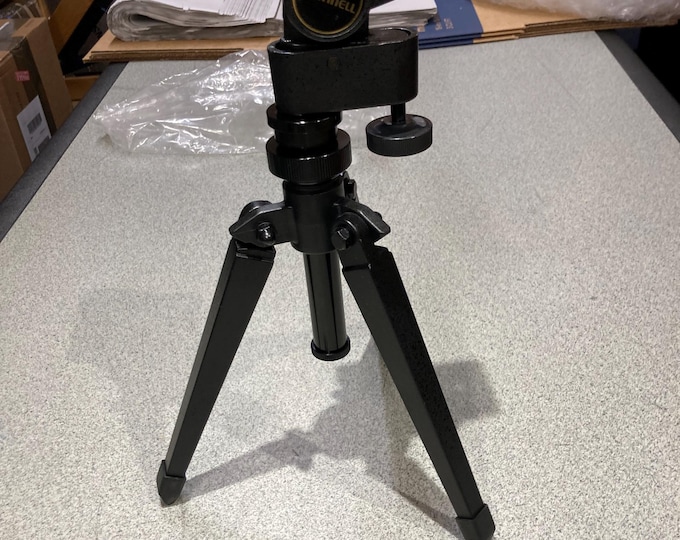 Bushnell Camera / Scope Adjustable Stand