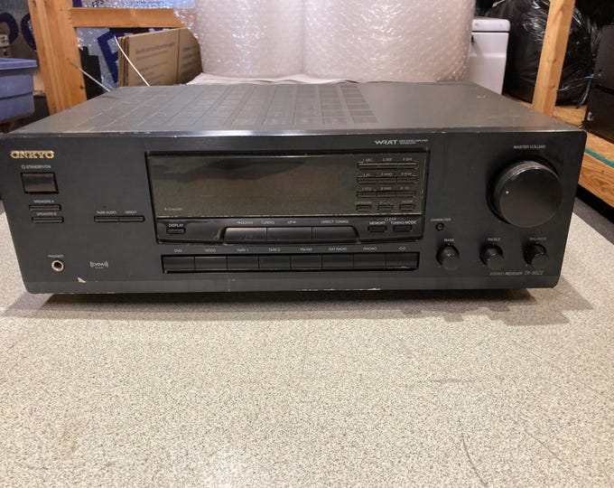 Onkyo Stereo Receiver  Model TX-8522 With Remote. Tested and Functions Work.