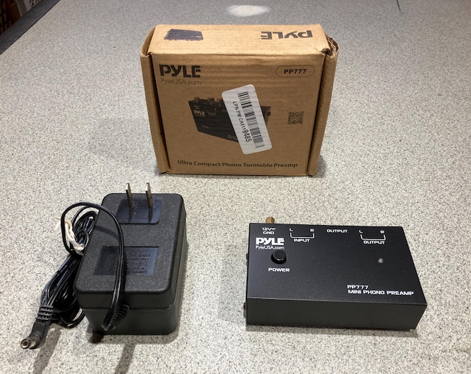 Pyle Mini Phono Preamp. Model PP777.