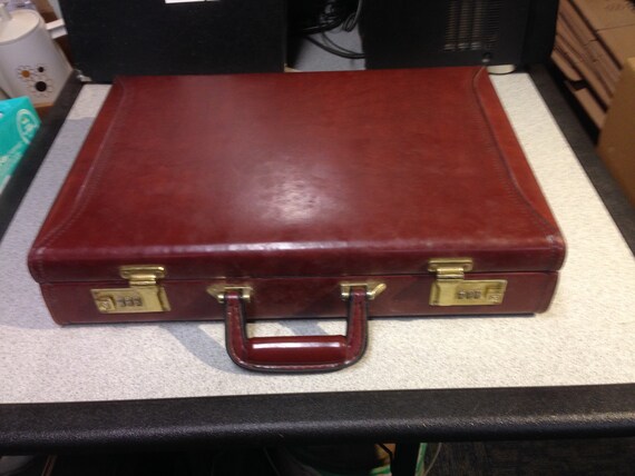 Oleg Cassini Executive Briefcase