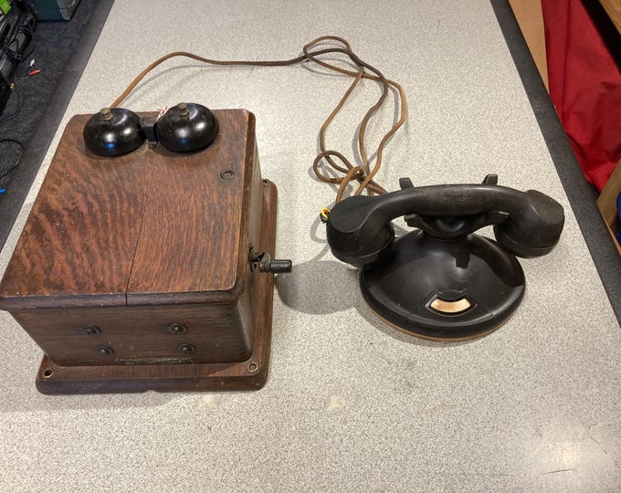 Strongberg Carlson Solid Oak Wall Hand Crank Ring Box Telephone. Untested...Selling AS IS.