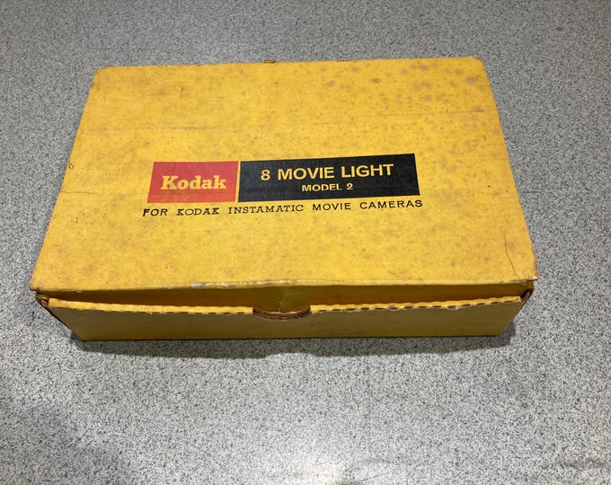 Kodak 8 Movie Light Model 2.  For Kodak Instamatic Movie Cameras.