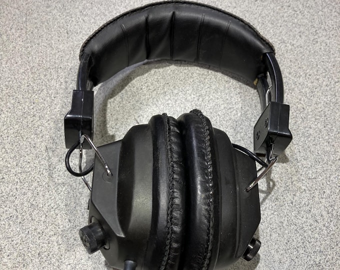 Halleonard Stereo Headphones Model NH-113