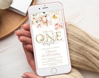 Peut inclure: Une invitation numérique pour une fête de premier anniversaire avec un motif floral. L'invitation dit "little miss one derful" et comprend le texte "Please join us to celebrate Olivia's 1st Birthday, Saturday, September 12th at noon, Olivia's Home, 1057 Blossom St. Los Angeles CA, Please RSVP to Mommy or Daddy at 505.511.0000."