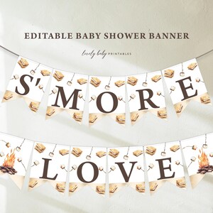 Puede incluir: Pancarta editable para baby shower con fondo blanco y texto marrón que dice "S'more Love". La pancarta está decorada con imágenes de galletas graham, malvaviscos y chocolate.