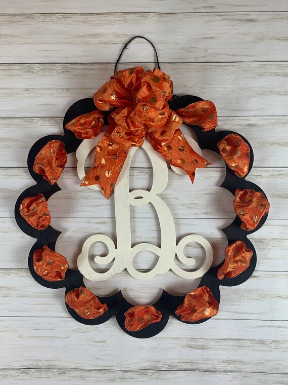 Monogram Wreath Door Hanger Painted Unfinished Customized Holiday Wooden Door Hangers Wooden Blanks