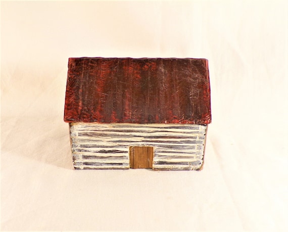 HO Scale Historic Log Tobacco Barn