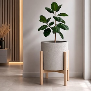 Blumenbank aus Eiche in Betontopf.