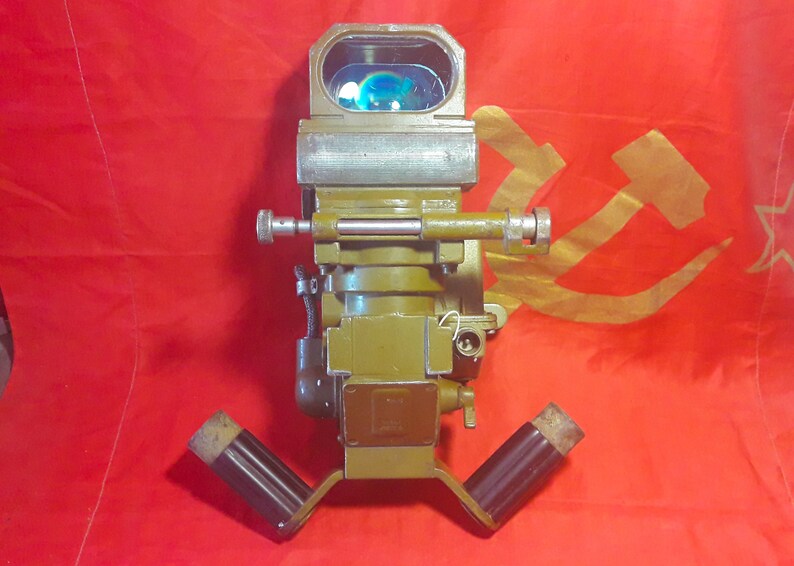 Night-vision device ТКН-1 Tank sight night-vision commander image 0