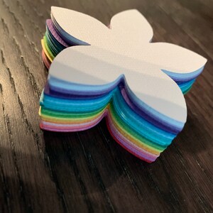 Card stock paper flowers, assorted colours - set of 75 画像 2
