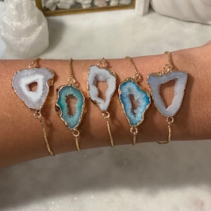 Crystal druzy quartz bracelet~ gold adjustable chain bracelet~ crystal jewelry~ women’s friend jewelry gift