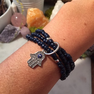 Navy blue white pearl glass Beaded hamsa evil eye charm bracelet~ turkish eye ~ intention jewelry~ protection bracelet~ spiritual jewelry