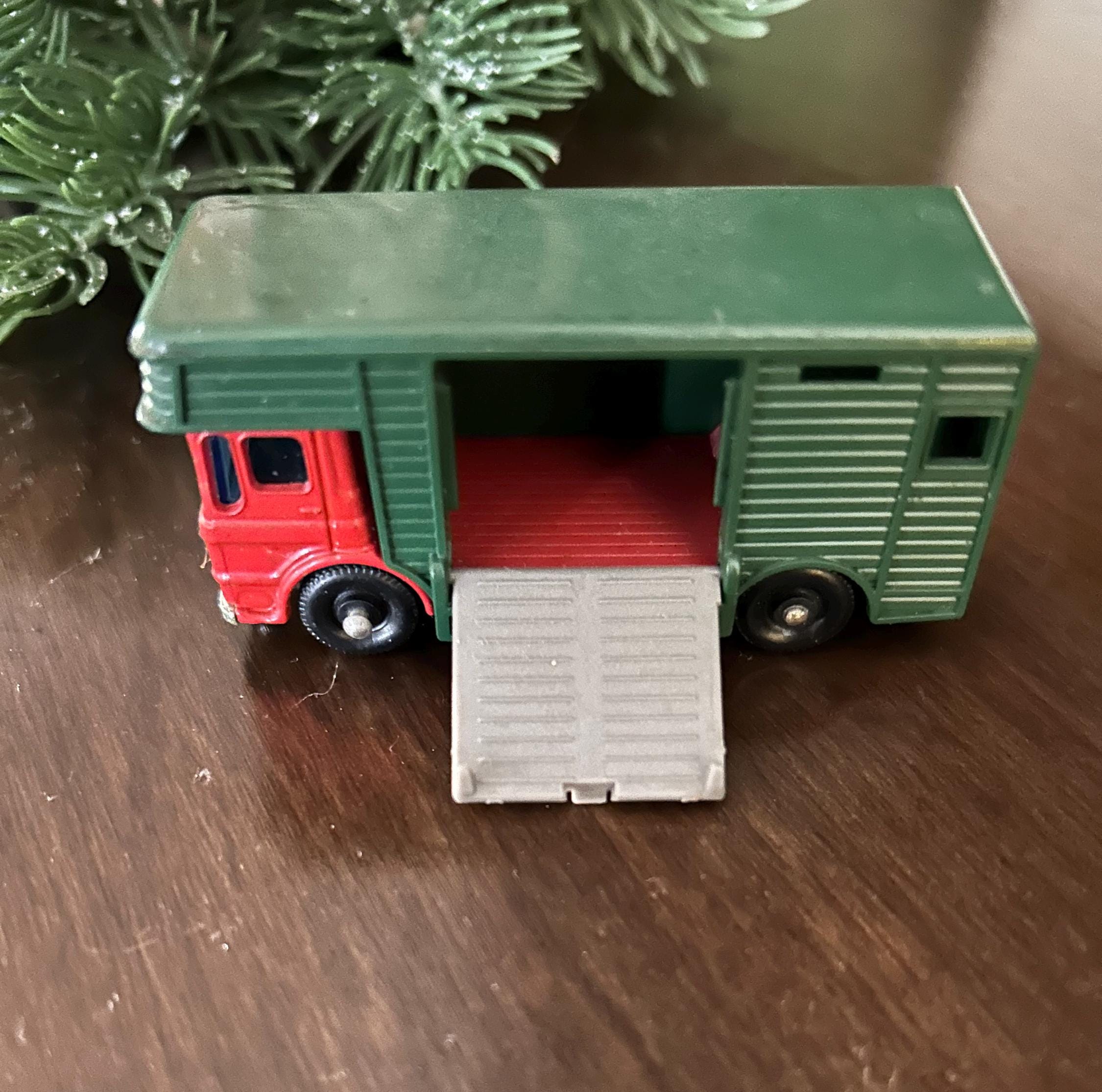 Amazon.co.jp: イギリス マッチボックス（matchbox） ERGOMATIC
