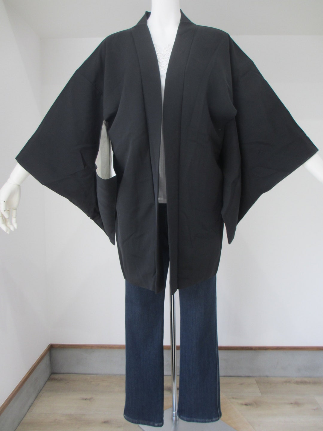 NO.104 Japanese Vintage Haori Kimono Jacket Very Good