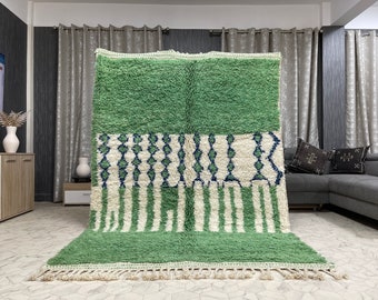 Kechart - オリーブと白の幾何学模様の手織りモロッコランナーラグ