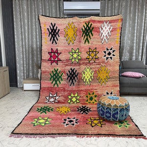 kechart - 6x10ft Boujaad Wool Rug, Vintage Berber Carpet, Organic Wool Rug, Middle Atlas Craftsmanship, Traditional Moroccan Decor,185x323cm