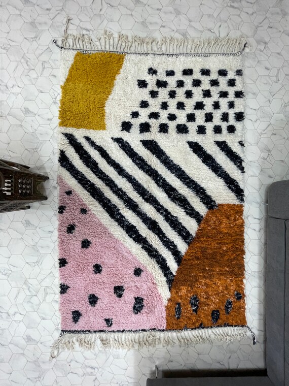 カスタムモロッコラグ：手織りウールフロアラグ - Etsy 日本