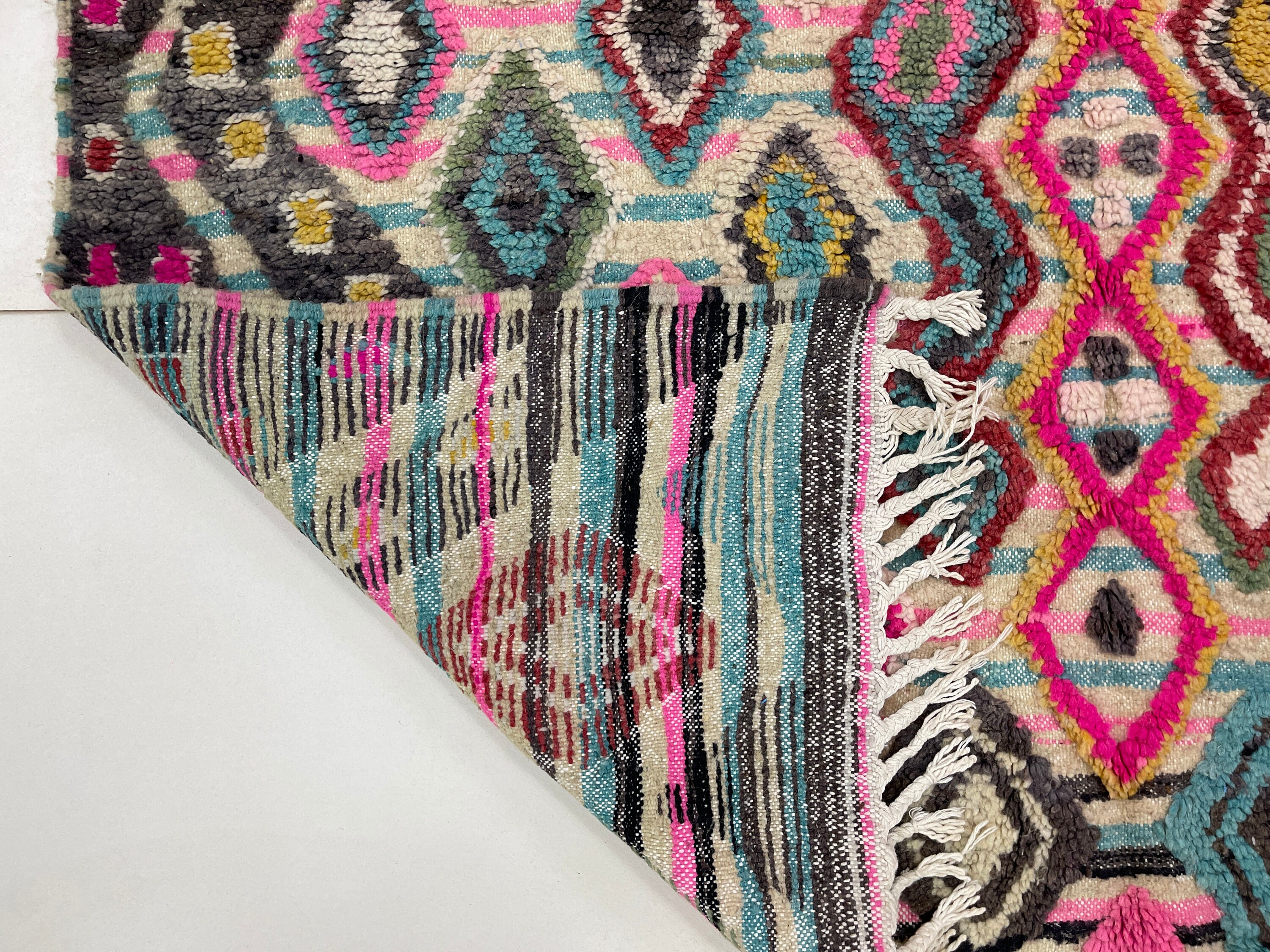 ヴィンテージ ベルベルラグ：5 x 8 フィートの手織りモロッコウール