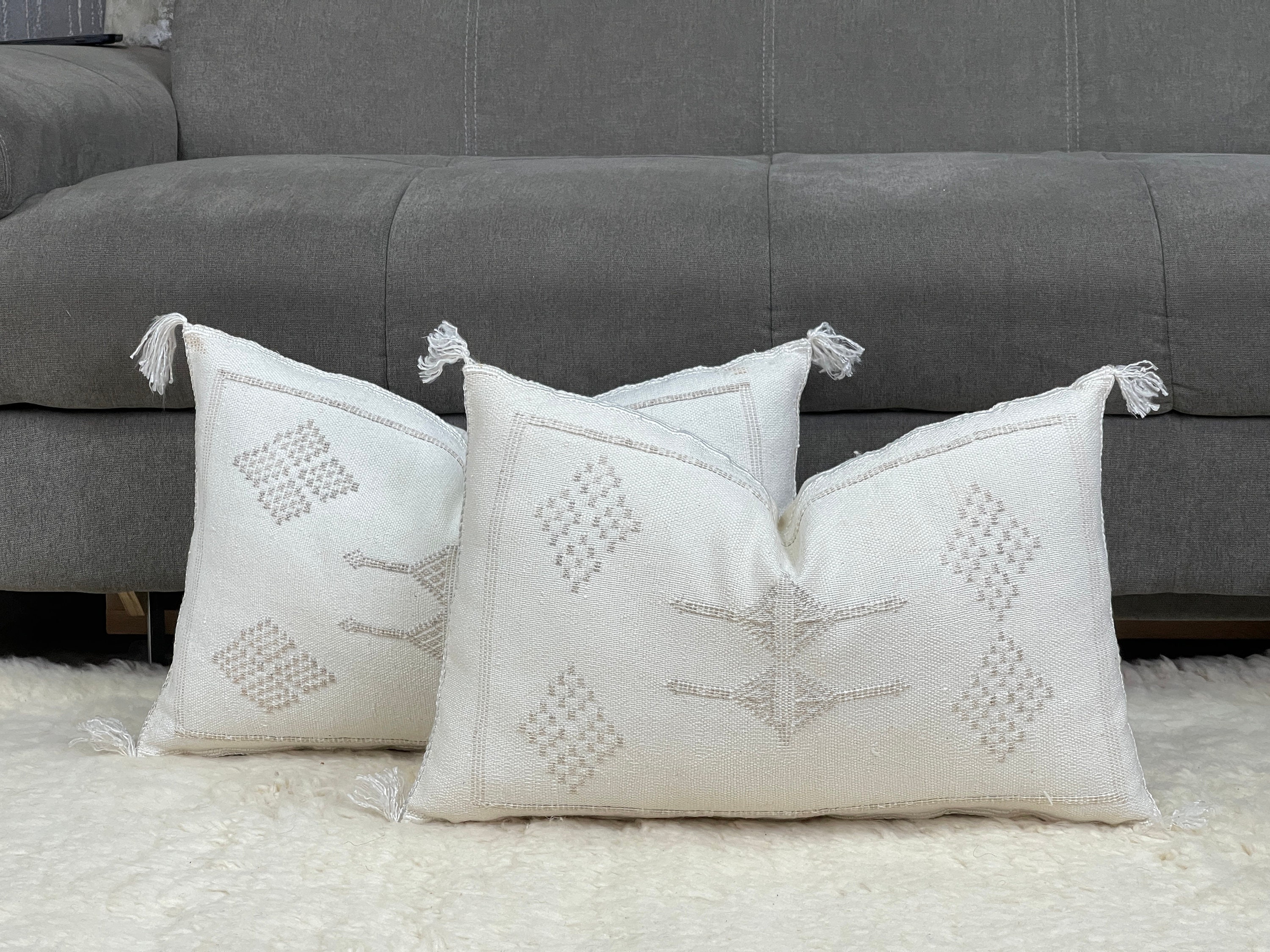Moroccan Pillow - Lumbar Thick-n-Thin - Saraya - Black & Grey