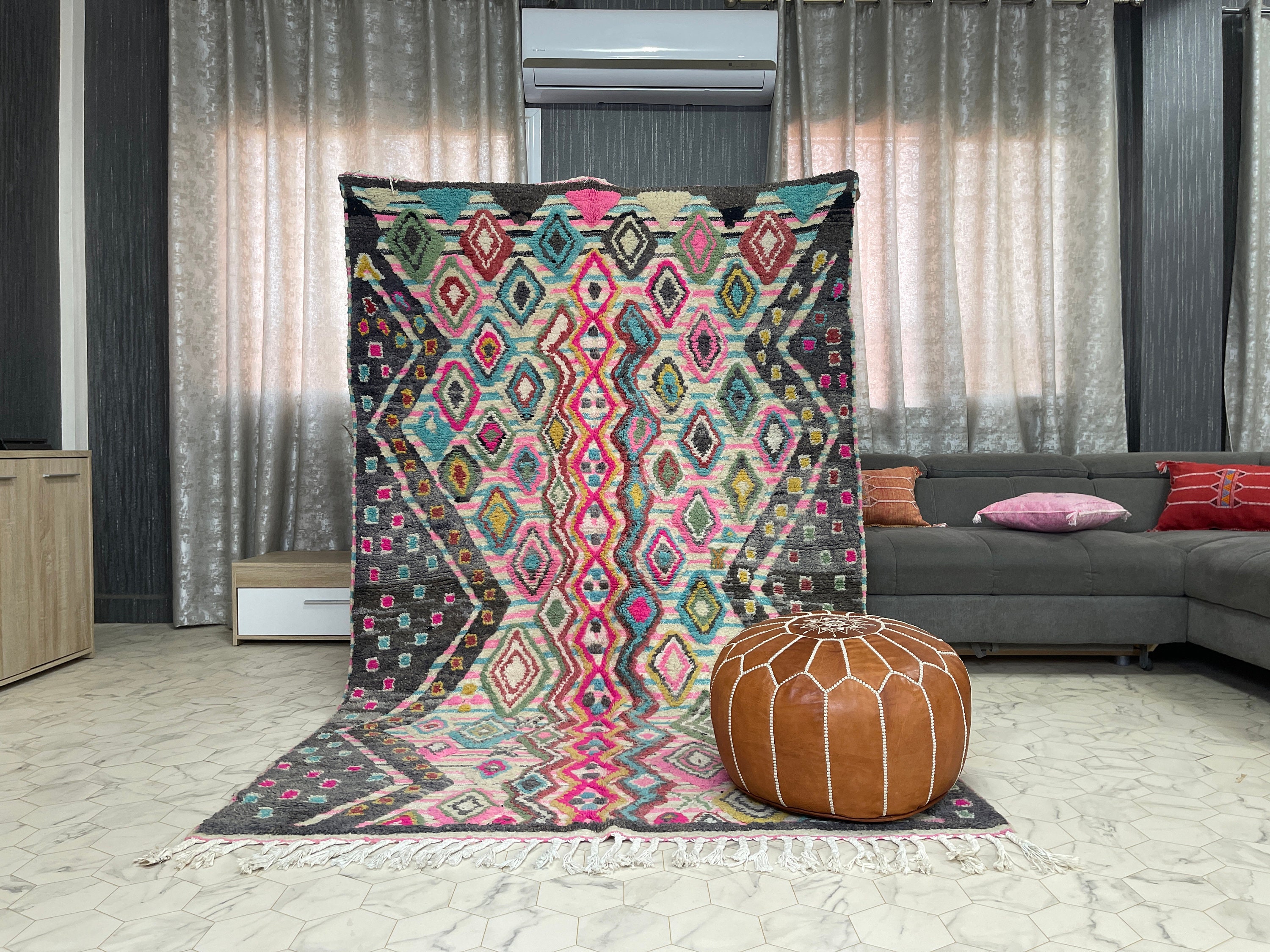 ヴィンテージ ベルベルラグ：5 x 8 フィートの手織りモロッコウール