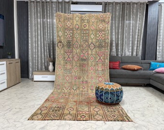 kechart - 5x11ft Handwoven Moroccan Rug, Boujaad Wool Rug, Vintage Berber Carpet, Organic Wool Rug, Middle Atlas Craftsmanship, 143x343cm