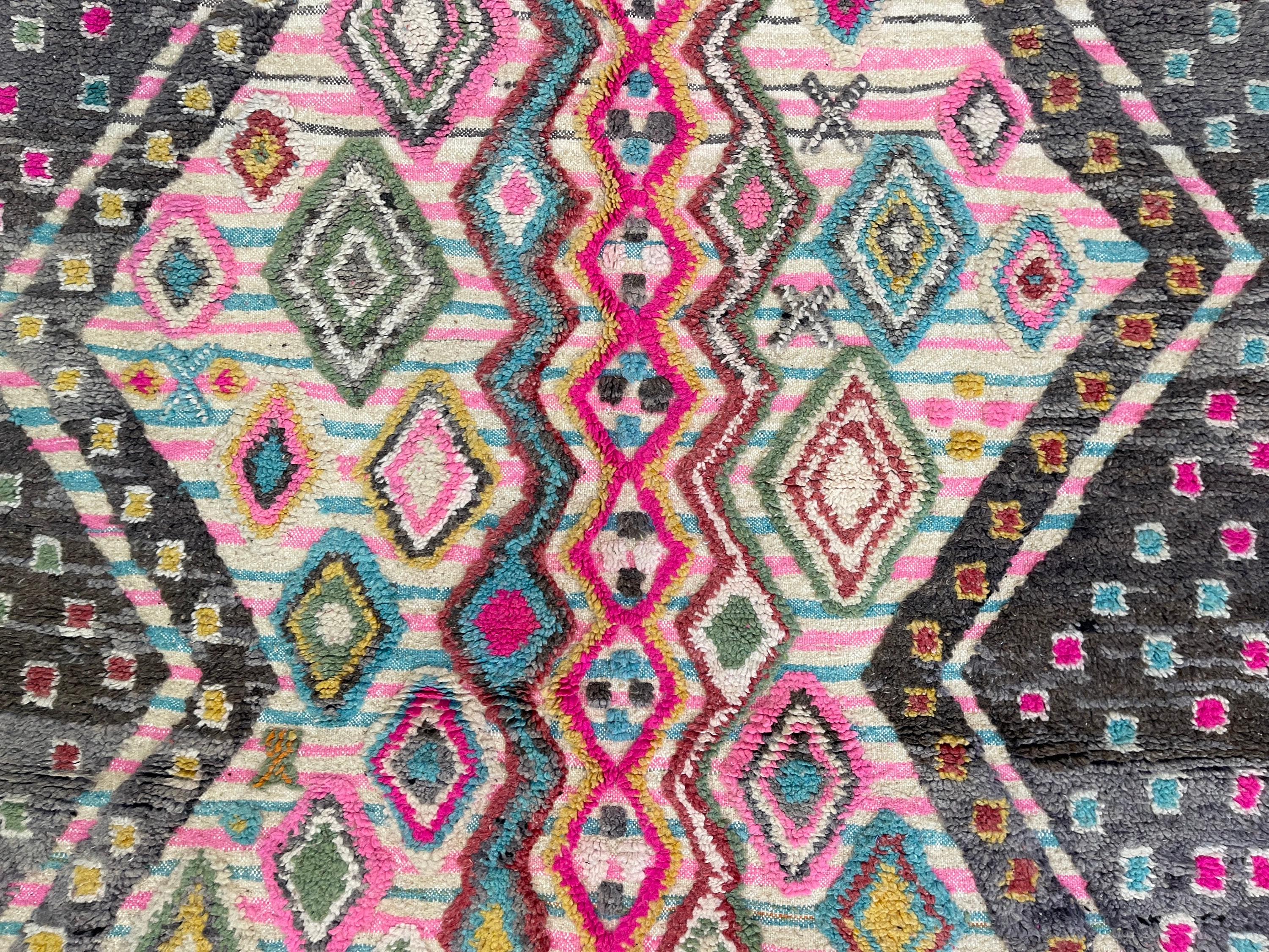 ヴィンテージ ベルベルラグ：5 x 8 フィートの手織りモロッコウール