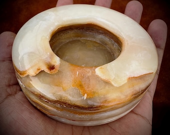 Cenicero de ónix artesanal – Accesorio para fumadores de piedra natural / Cenicero estilo mármol / Regalo único para la decoración del hogar / Pieza para la mesa de la oficina o el salón