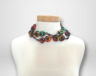 Collar de tela africana de Ankara hecho a mano beneficia a la caridad de libros