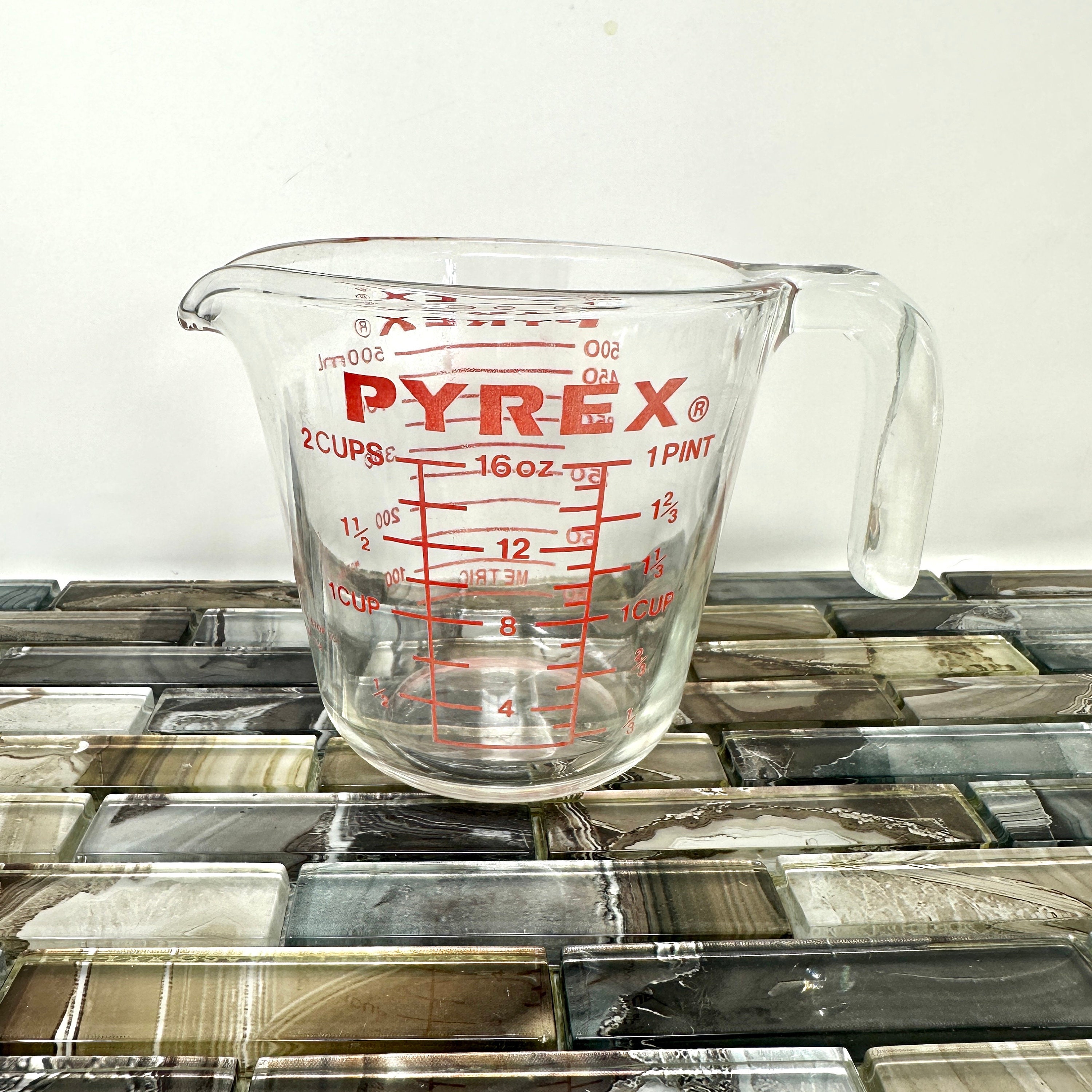 Vintage PYREX 2 Cup Measuring Cup 516, Vintage 1980s Corning Open Handle  Clear Glass Measuring Cup, Vintage Kitchen Baking, Red Lettering 