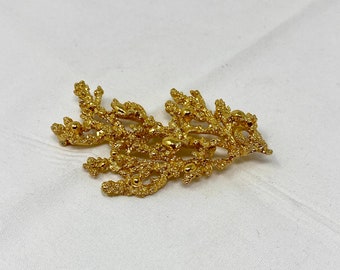 Napier Gold Coral Sculpted Coral Brooch, Vintage 1970s Gold Plated Vintage Signed Costume Jewelry Eugene Bertolli Sea Fern Motif