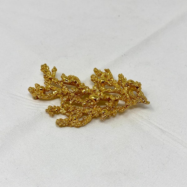Napier Gold Coral Sculpted Coral Brooch, Vintage 1970s Gold Plated Vintage Signed Costume Jewelry Eugene Bertolli Sea Fern Motif