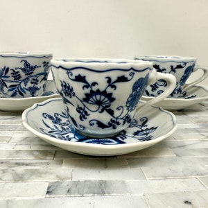 INDIVIDUAL Blue Danube Cup and Saucer, Vintage White Blue Onion Floral Pattern Porcelain Small Plates, Blue White Dinnerware Replacement