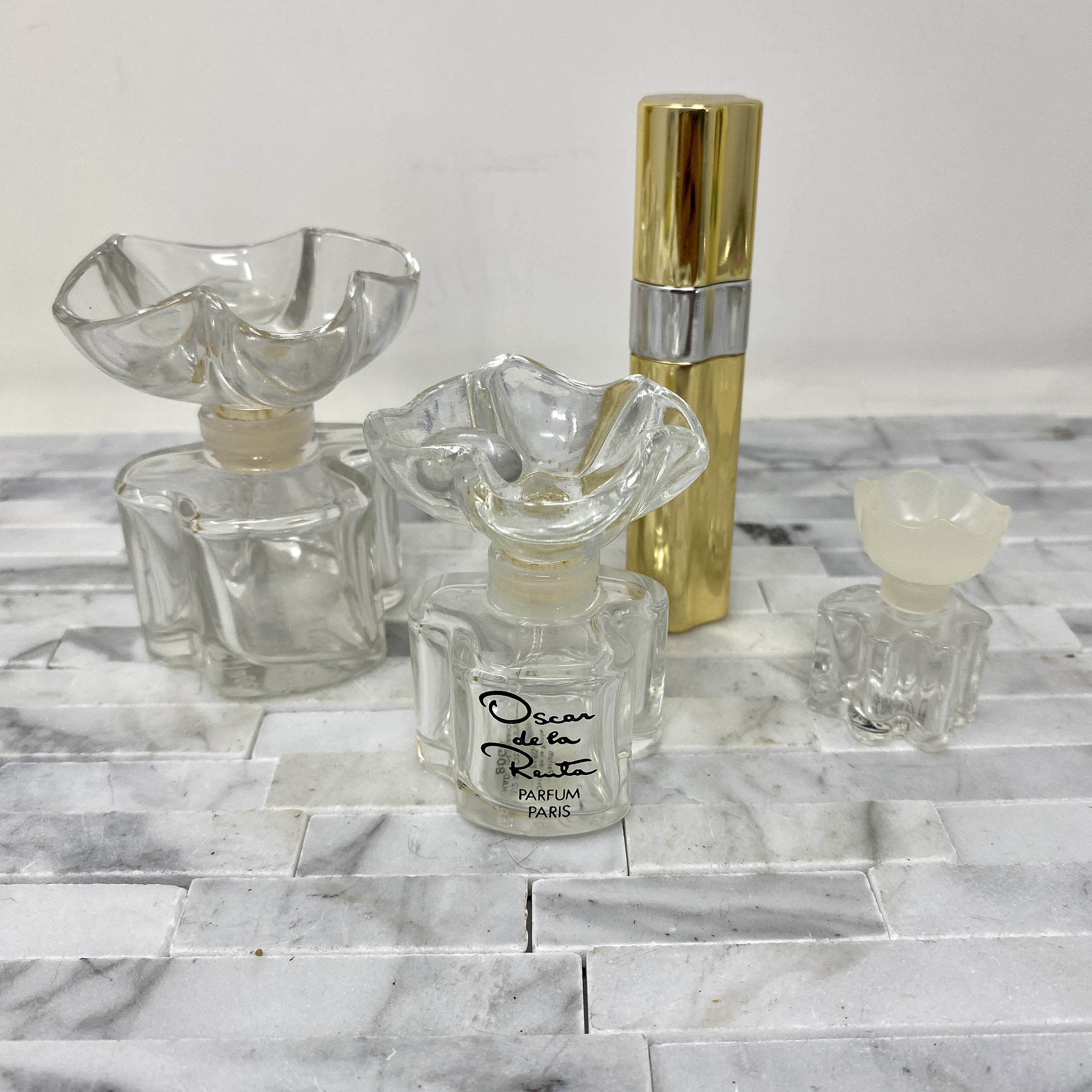 Oscar de la Renta Vintage perfume (empty) atomizer and Makeup case