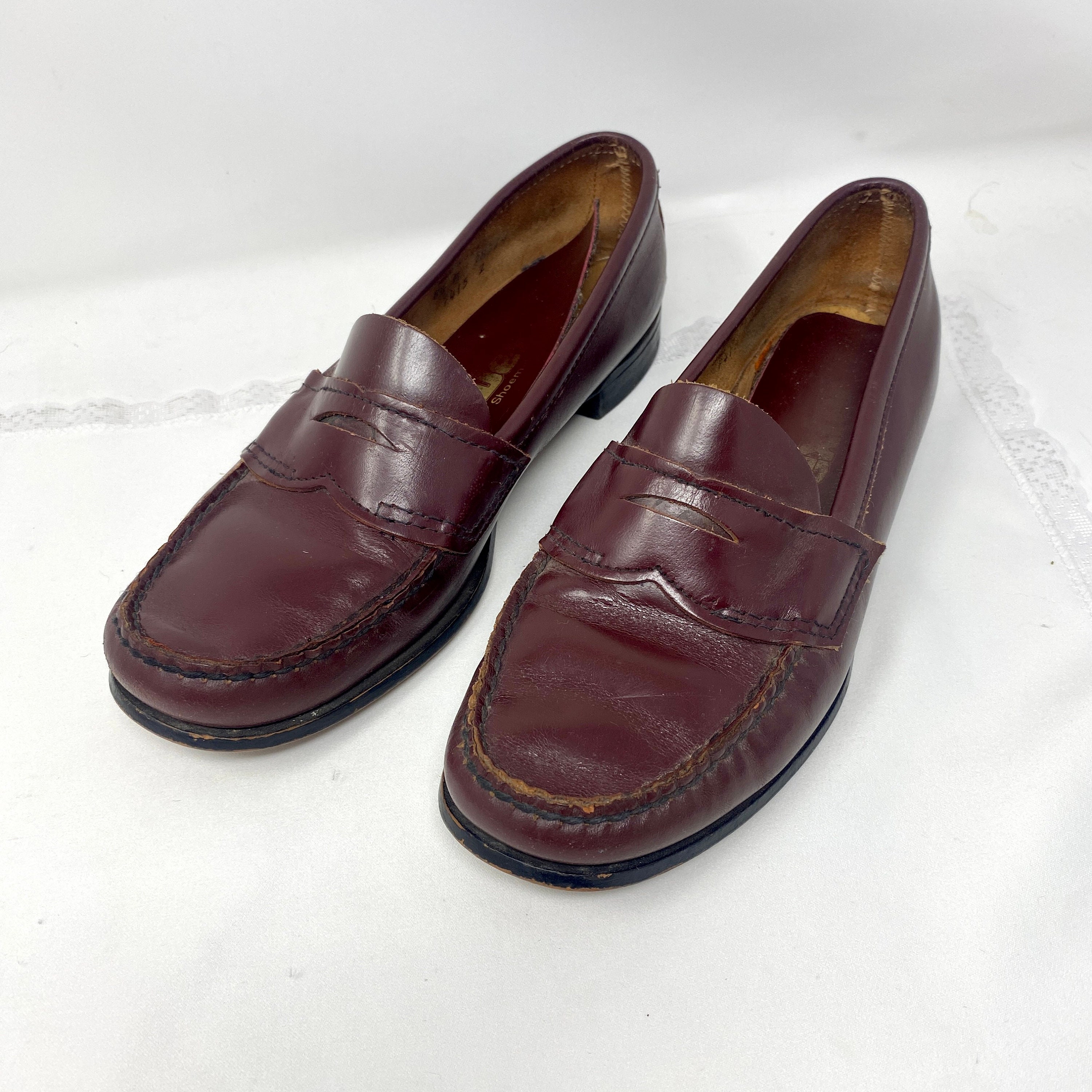 Dexter Burgundy Leather Penny Loafers, Vintage 1980s 1990s  display picture 1