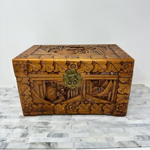 Large Chinese Camphor Wood Carved Box, Vintage Intricate Carved Jewelry Decorative Box, Figural Scenic Asian Dresser Box Masculine