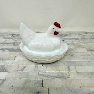 Westmoreland White Milk Glass Small Hen on Nest 3&quot; Tall, Vintage White Glass Chicken Candy Dish, Kitchen, Mid Century Tabletop Farmhouse