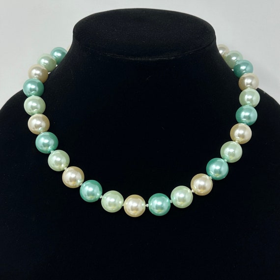 Kissaka Pastel Faux Glass Pearl Necklace Single S… - image 1