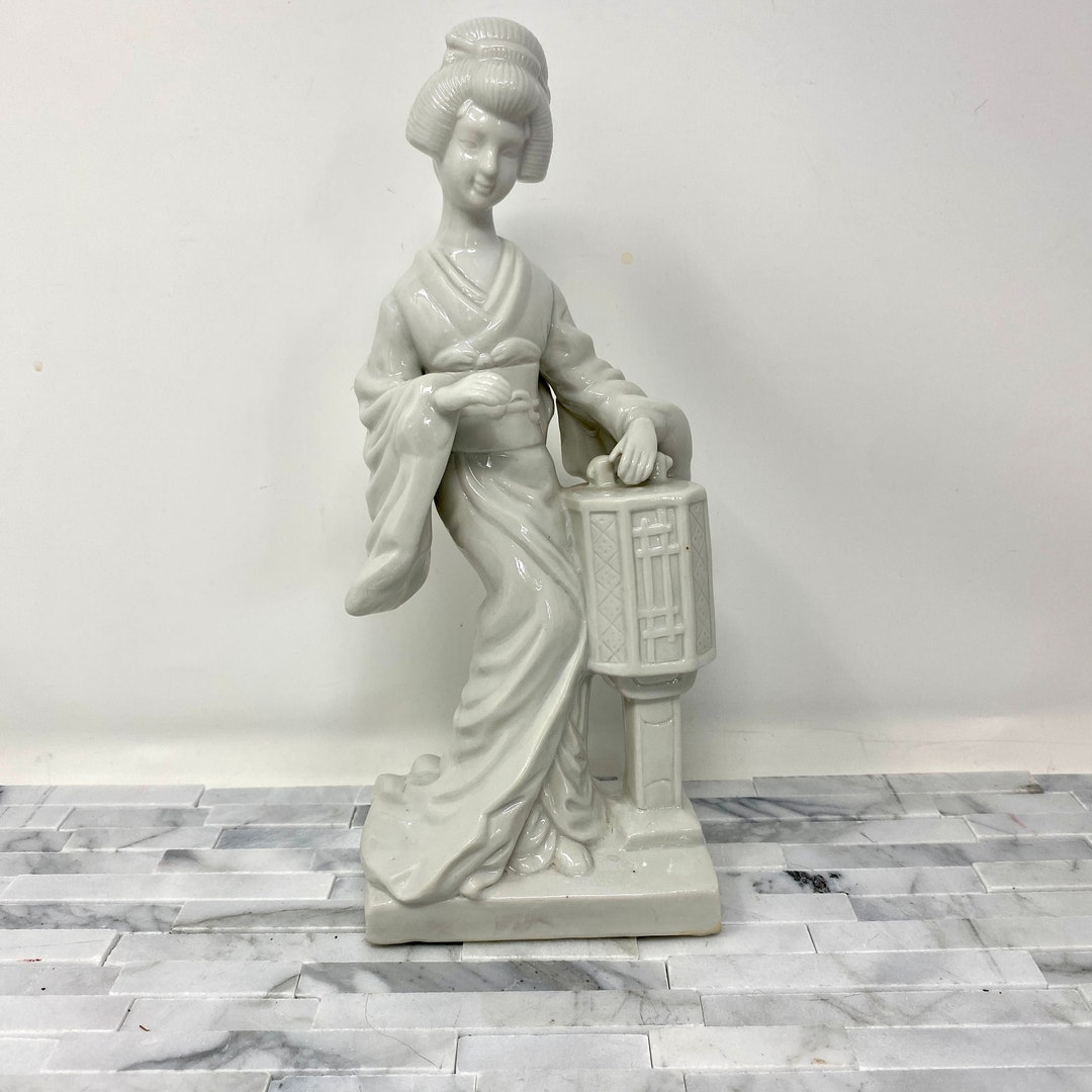 Blanc De Chine Japanese Geisha Figurine, Vintage 1970s 10 UCGC Japan