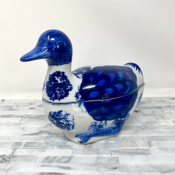 Blue White Ceramic Lidded Duck 6", Vintage Trinket Stash Jar made in Thailand, Decorative Asian Duck, Hand Painted Blue Asian Home Decor