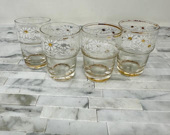 White Gold Daisy Shot Glasses Set of 4 2 oz, vintage mid century stackable floral barware, Decorative Cute Whimsical bar glassware