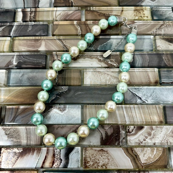 Kissaka Pastel Faux Glass Pearl Necklace Single S… - image 3