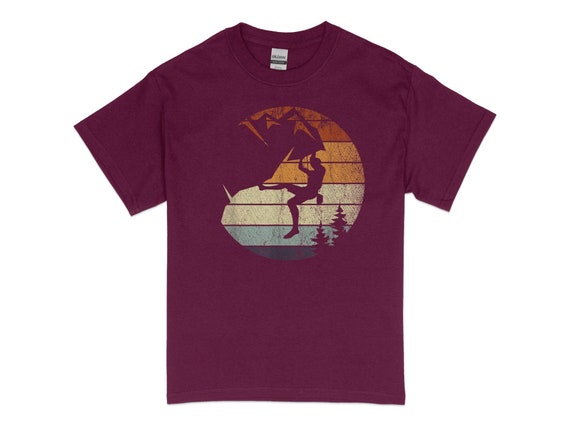 Vintage Rock Climbing T-Shirt Retro Mountains Climber Tee Vintage Rock Climbing T-Shirt Retro Mountains Climber Tee