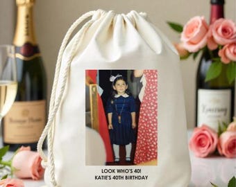Bolsas de regalo de cumpleaños personalizadas con imagen - Bolsas de despedida de cumpleaños para 20, 30, 40, 50, 60 y 70 años - Kit personalizado para la resaca - Bolsas de regalo con imagen impresa