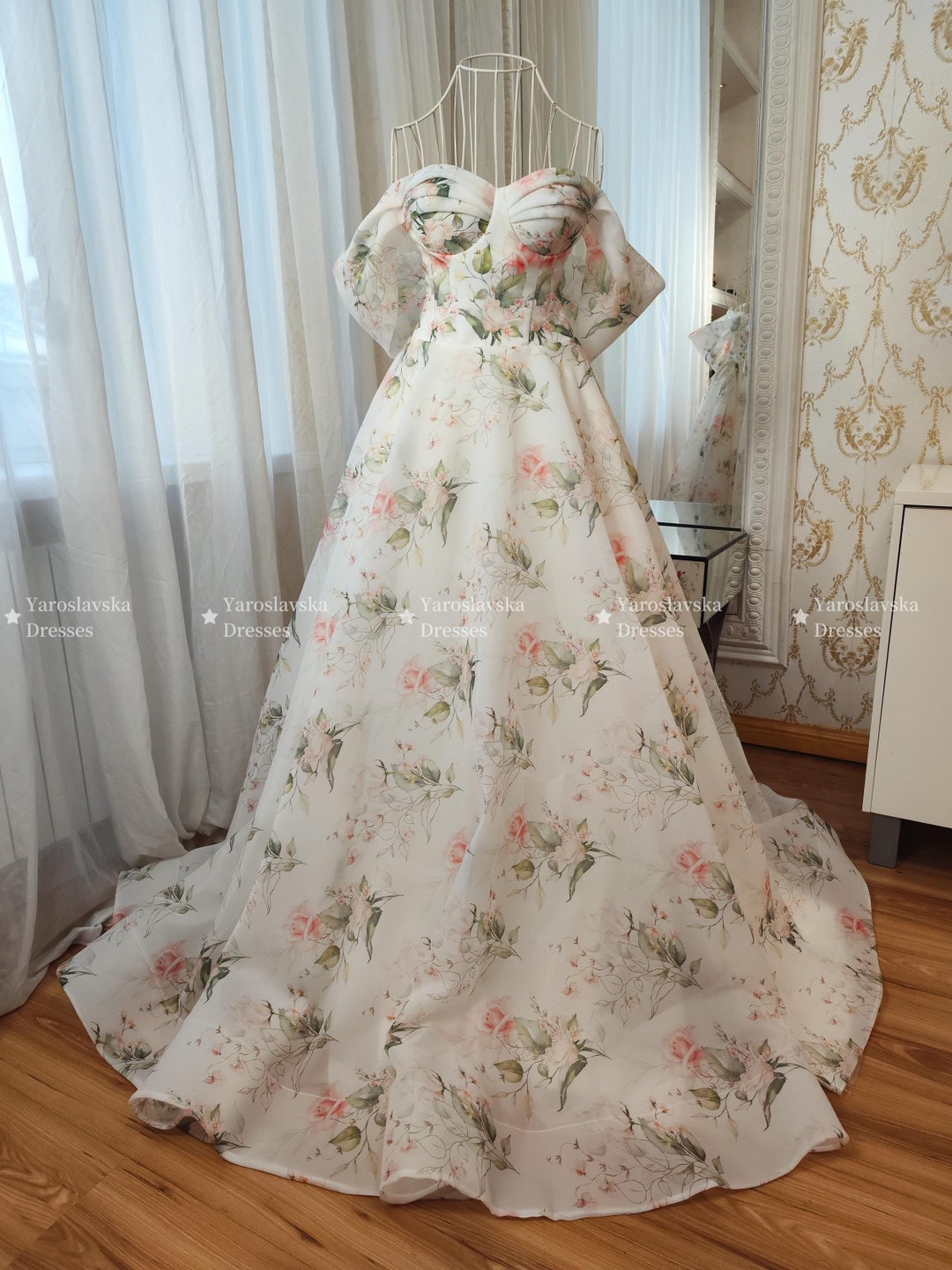 Vintage Rose Print Floral Organza Wedding Dress | Romantic Bridal Gown ...