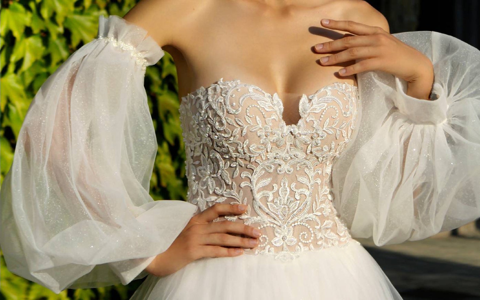 tulle puff sleeves