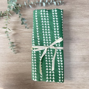 Large Green Swaddle, Patterned muslin swaddle, large muslin cloth, cotton/bamboo swaddle blanket, baby wrap, large muslin blanket