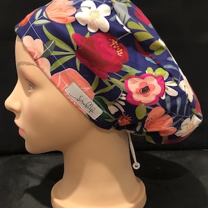 Flowers in Navy - scrub hat for women,scrub cap, scrub cap for women, surgical cap, scrub cap Australia, adjustable scrub cap, floral