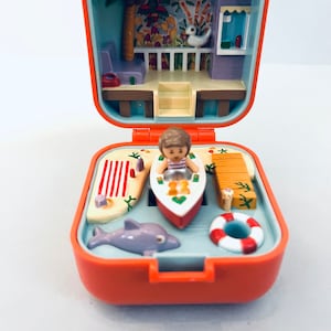 1991 Vintage 100% Complete |  Polly Pocket|  Lulu and Her Speedboat | Ring Case | Dolphin | Baguir Lulu | Compact | Polly | 90s | Bluebird
